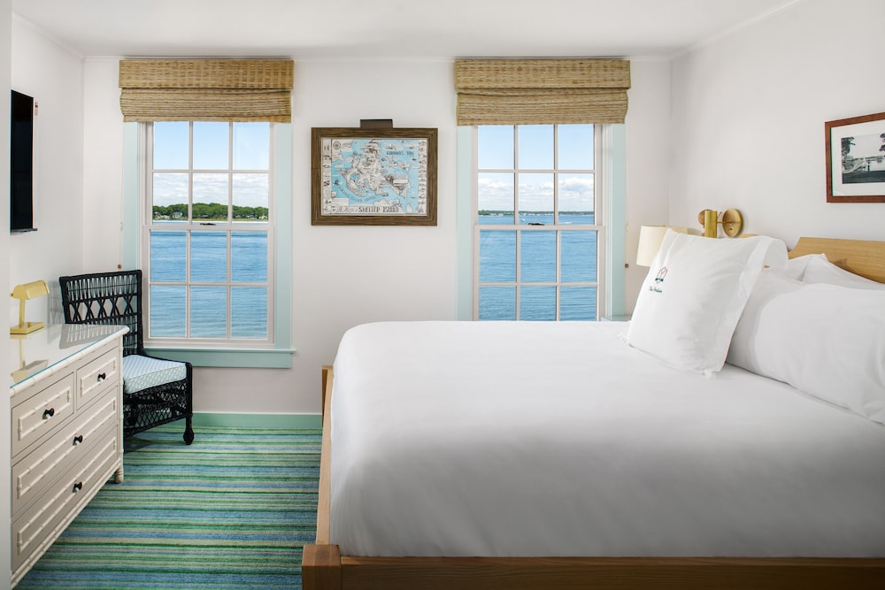 Room, King Bed, Water View