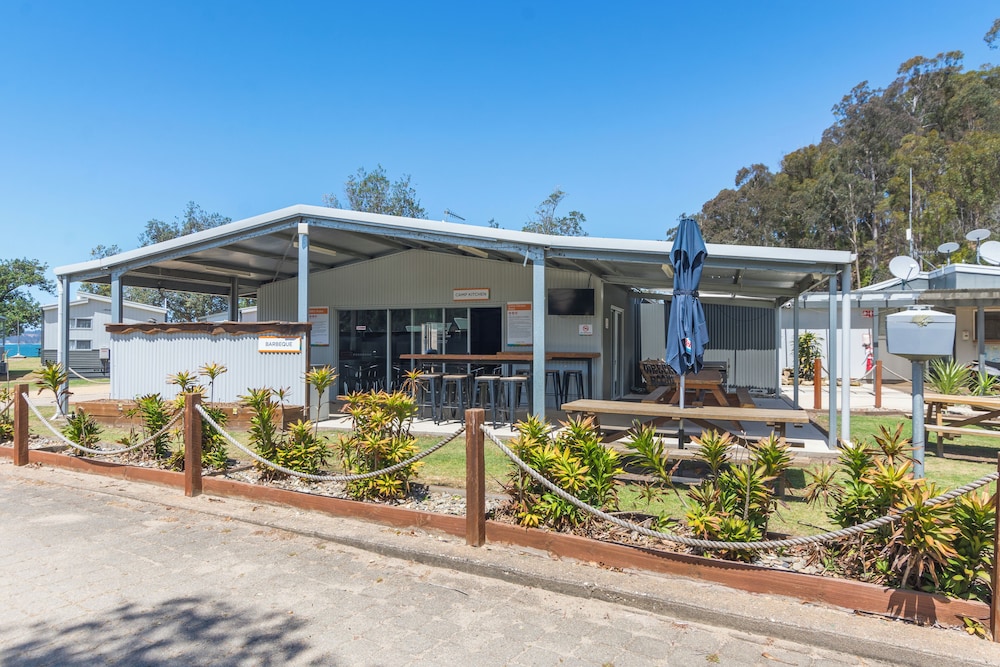Eden Beachfront Holiday Park 4/50