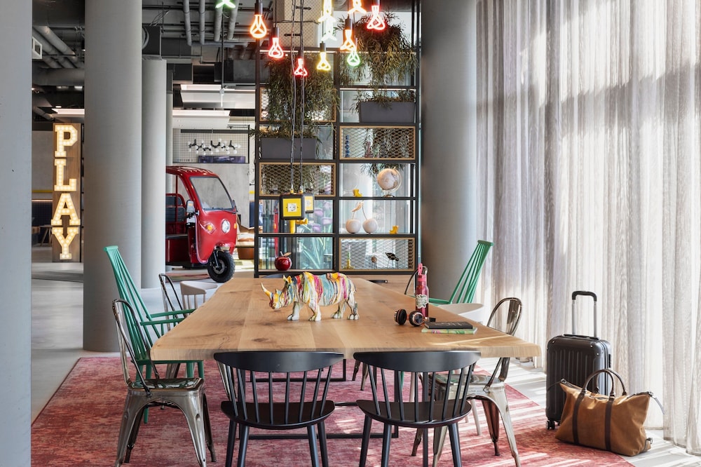 Moxy Vienna City East 50/61