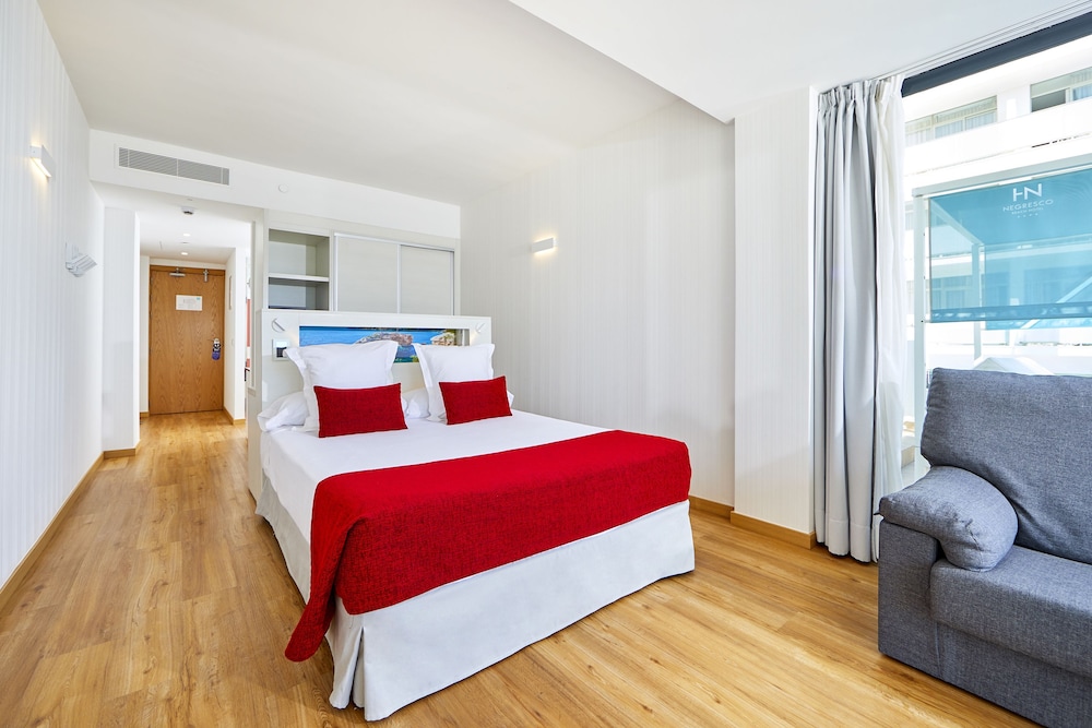 Hotel Negresco - Adults Only 10/50