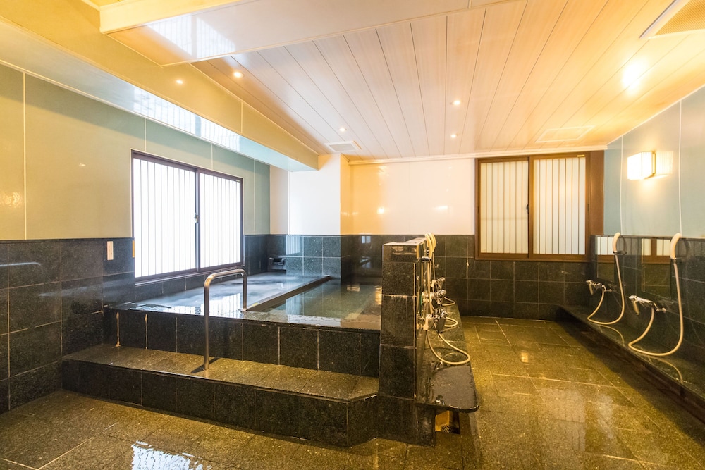 Satomo Ryokan 24/48