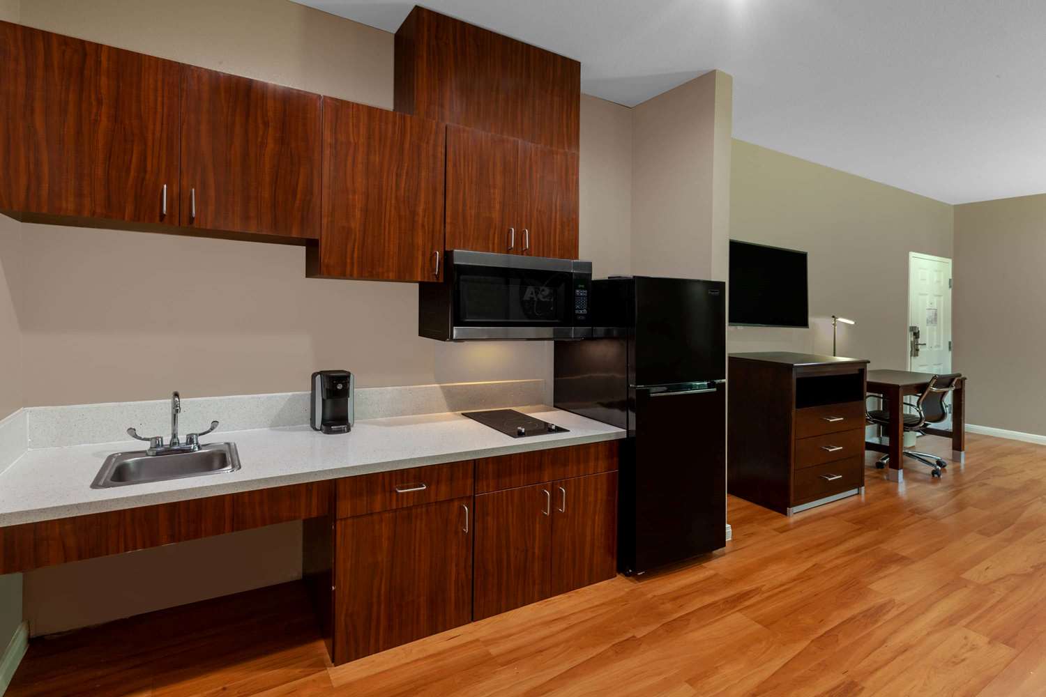 Super 8 by Wyndham Houston Northwest Cypress 25/32
