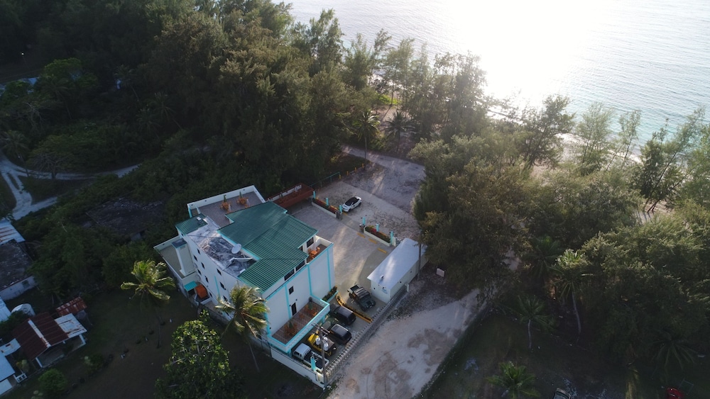 Saipan Beach Hotel 8/66