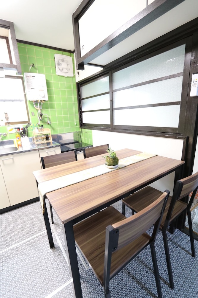 Guest House E-Nine 16/20