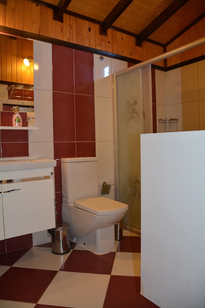Caretta Caretta Pension 5/43