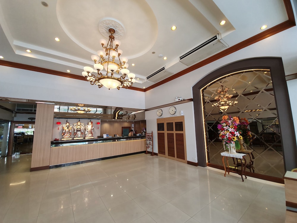 Sakol Hotel 4/65