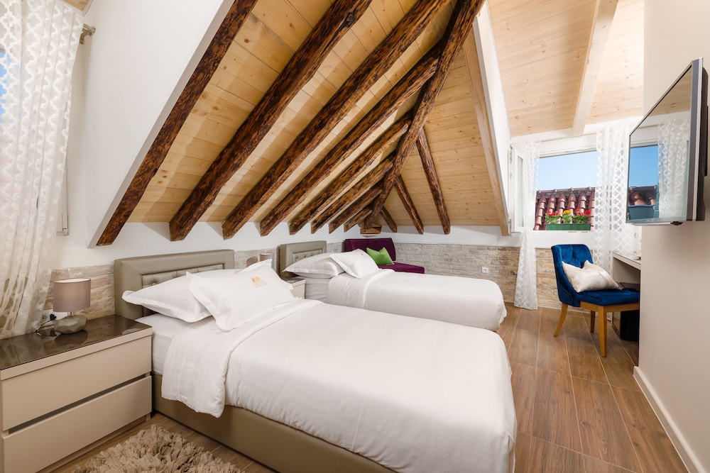 Luxury Rooms Agava 9/38