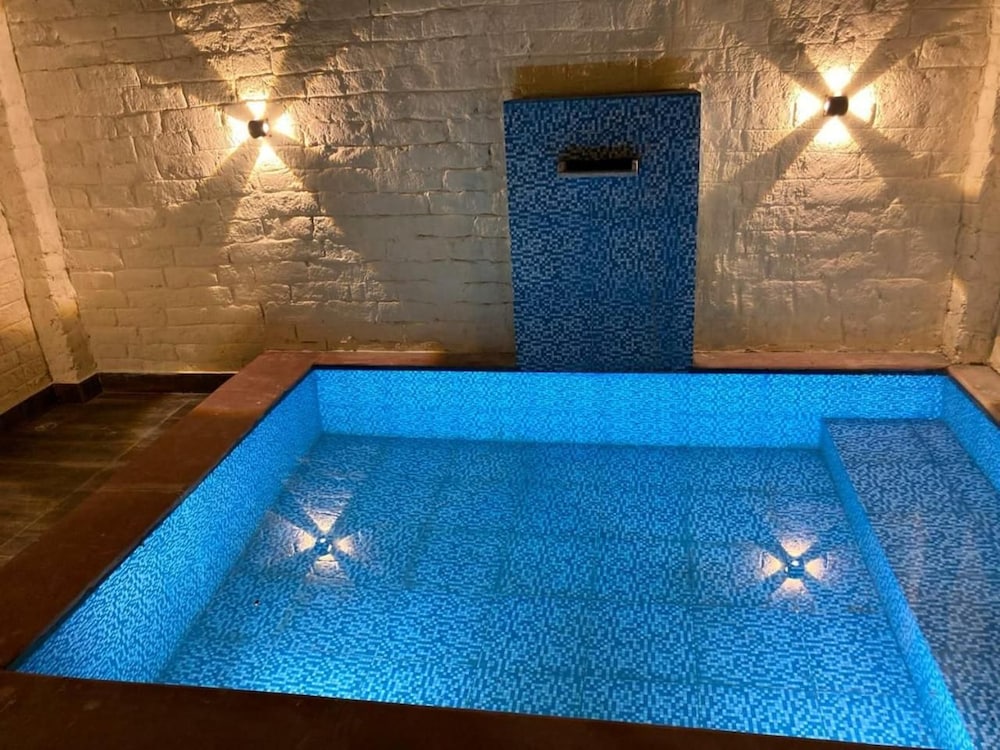 Lohana Village Resort 24/50
