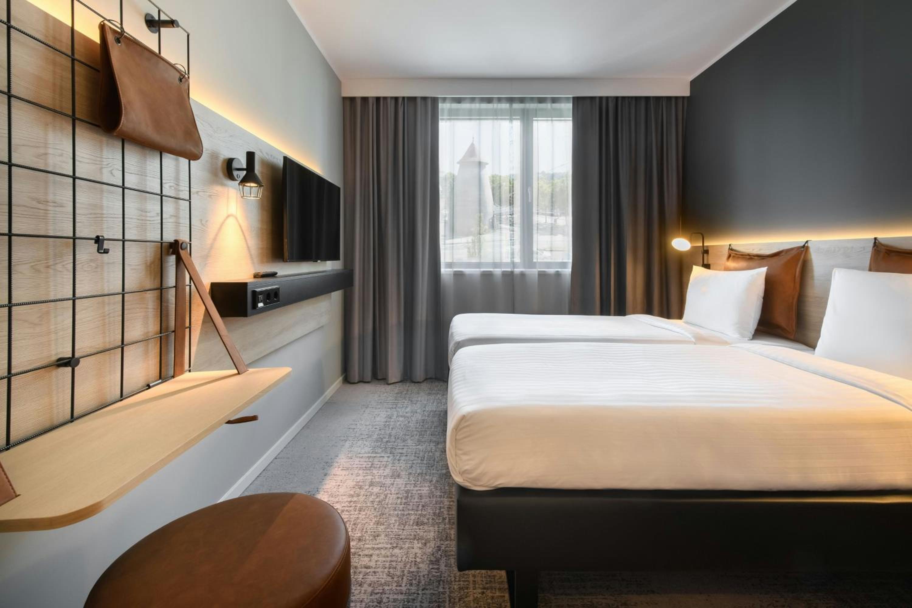 Moxy Sleeper, Single Bed