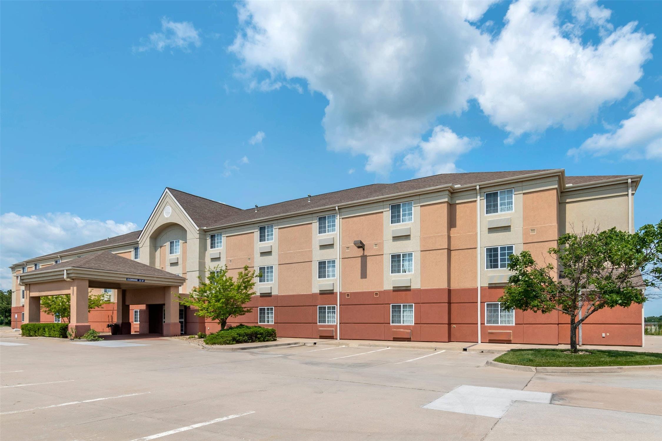 Mainstay Suites Emporia 3/11