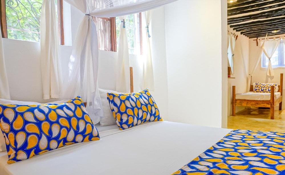 Indigo Beach Zanzibar 22/75