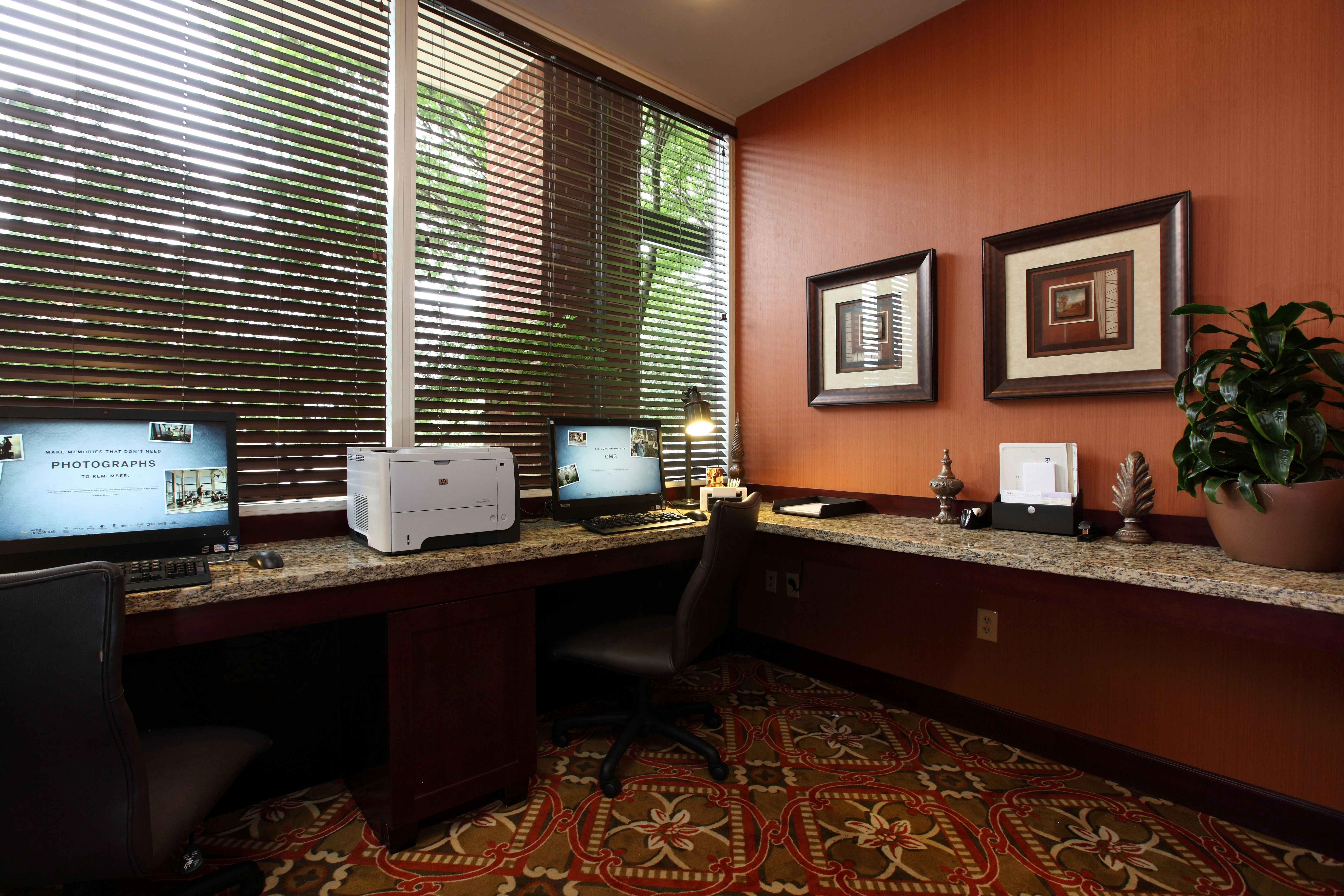 Hampton Inn & Suites Charlottesville-At the University 41/50