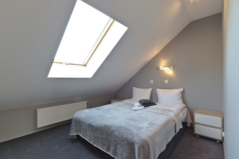 CLASSIC, APARTMENT, ATTIC