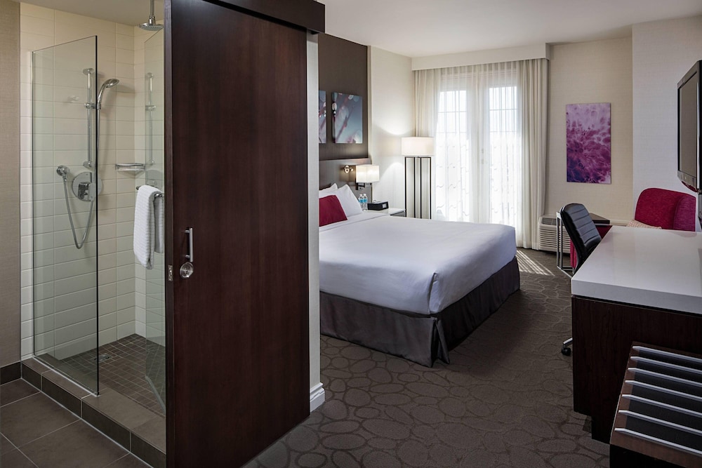 Delta Grand Okanagan Resort 16/62