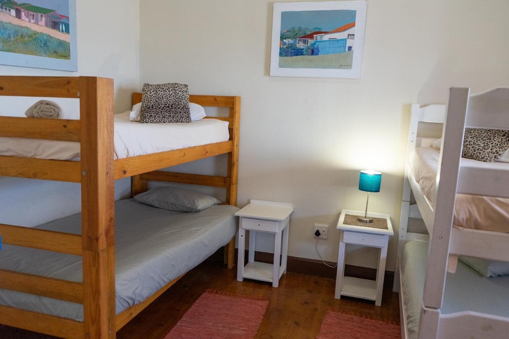 Bay Vista Guest House 18/50