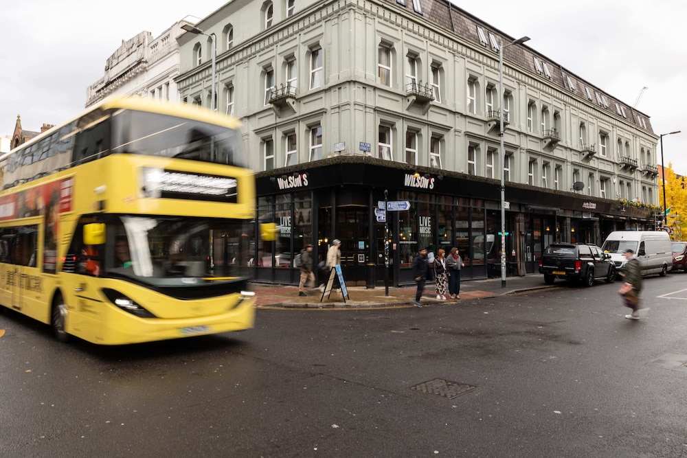 Malacuna Manchester 42/50
