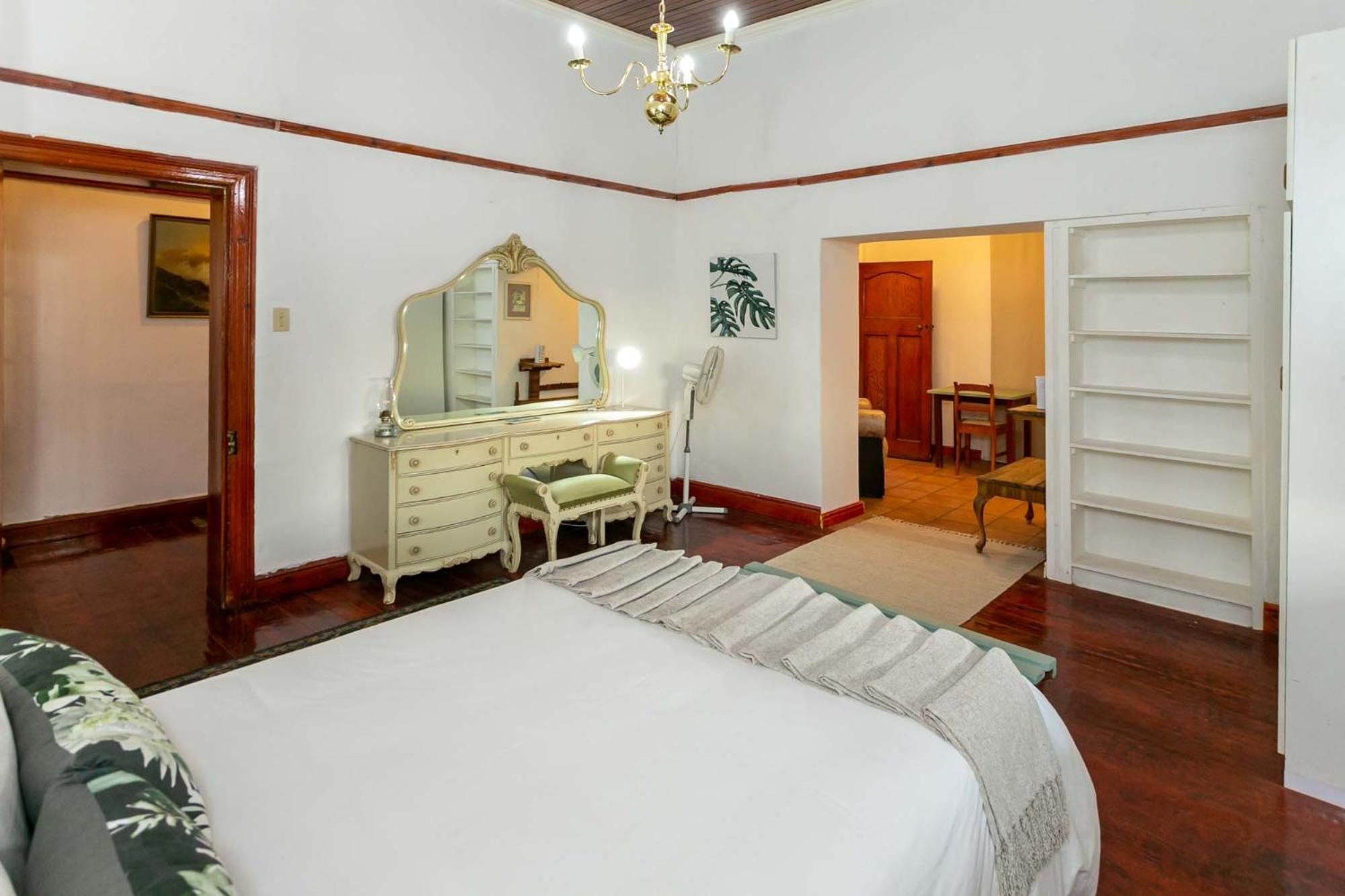 Ravenscliff Villa 11/27
