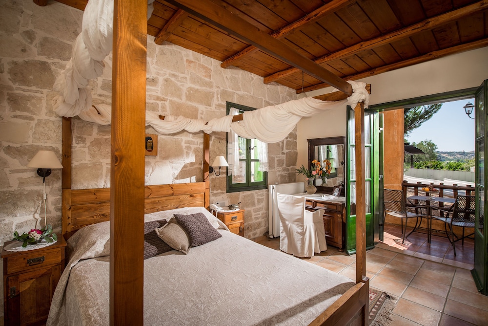 Enagron Ecotourism Village 14/58