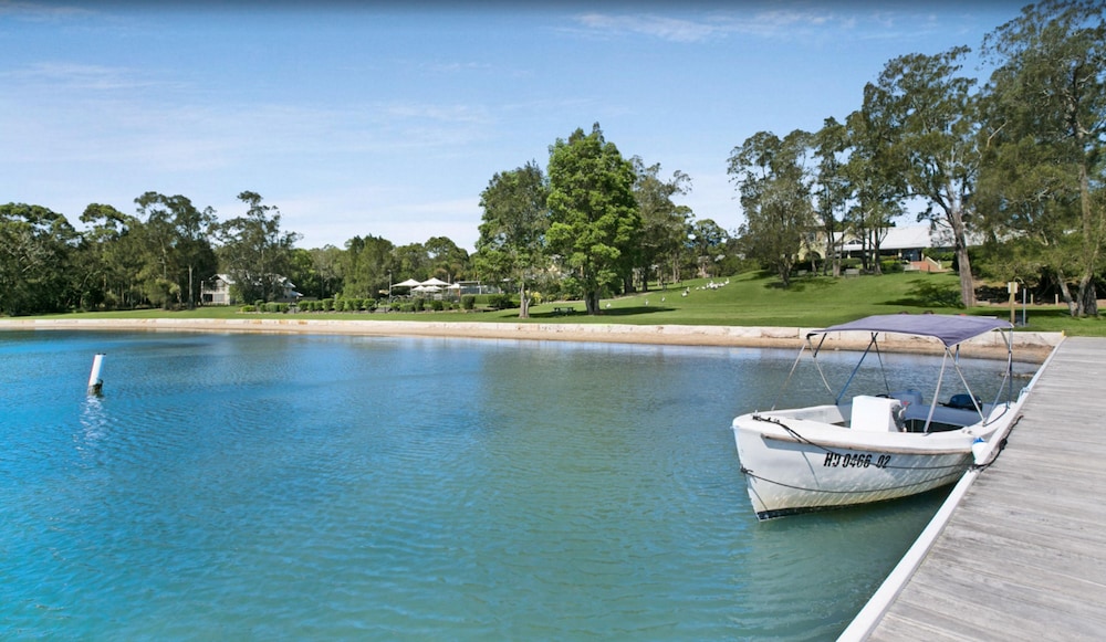 Mercure Lake Macquarie Raffertys Resort 38/74