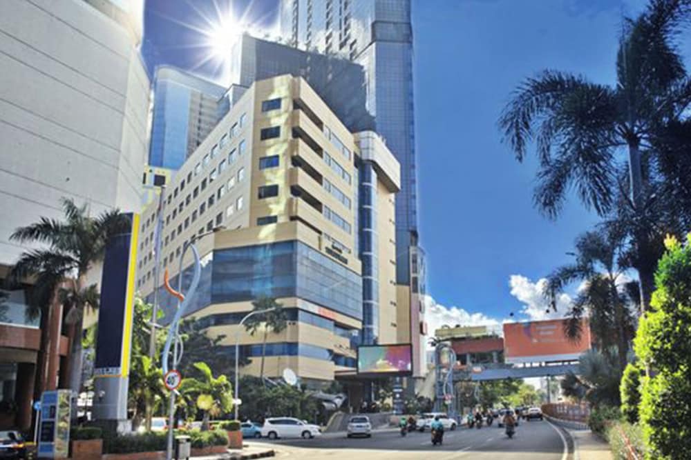 TUNJUNGAN HOTEL 5/73
