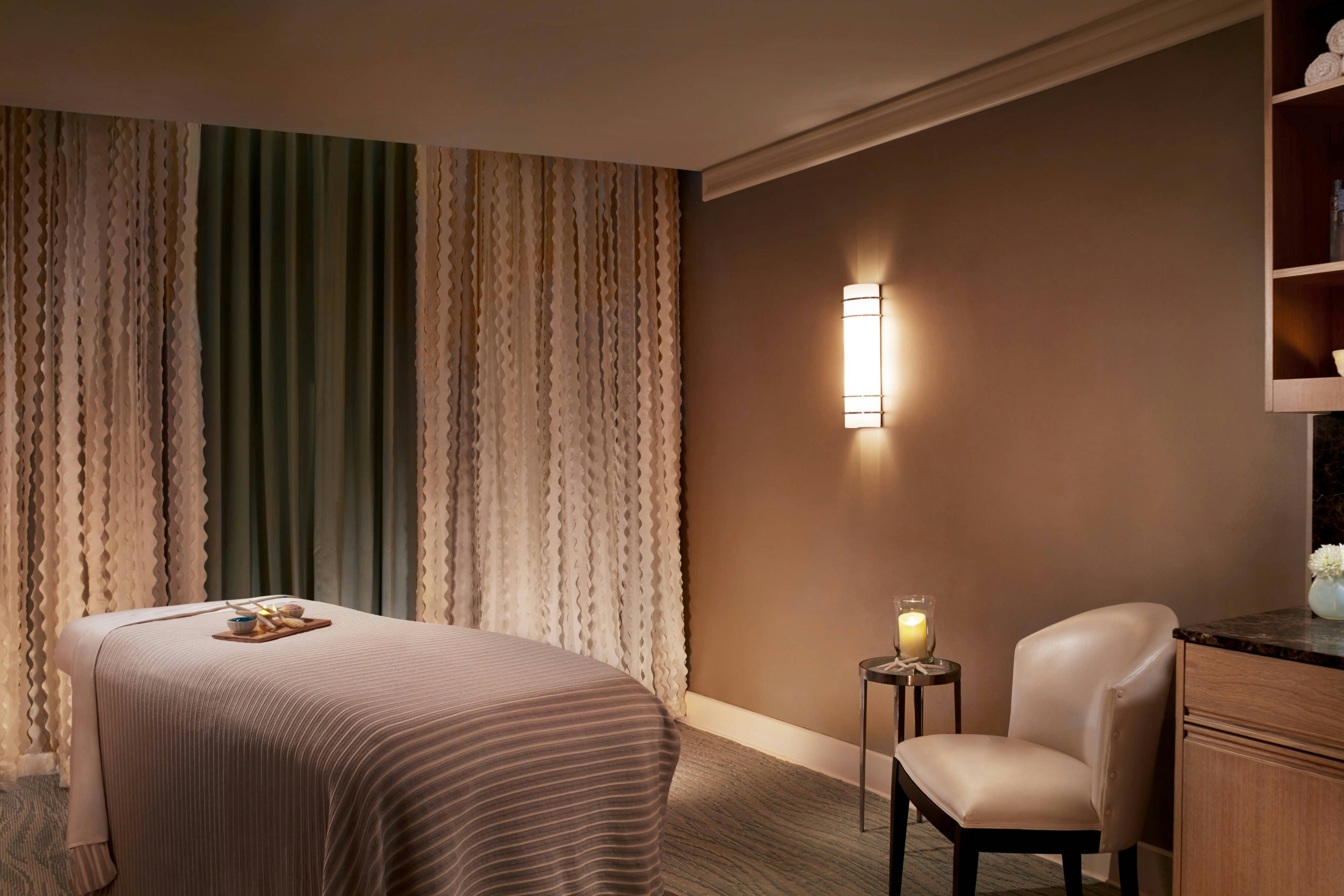 The Ritz Carlton Fort Lauderdale 5/45