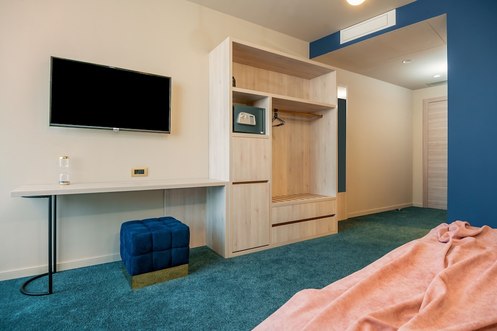 Priska Med Luxury Rooms 61/77
