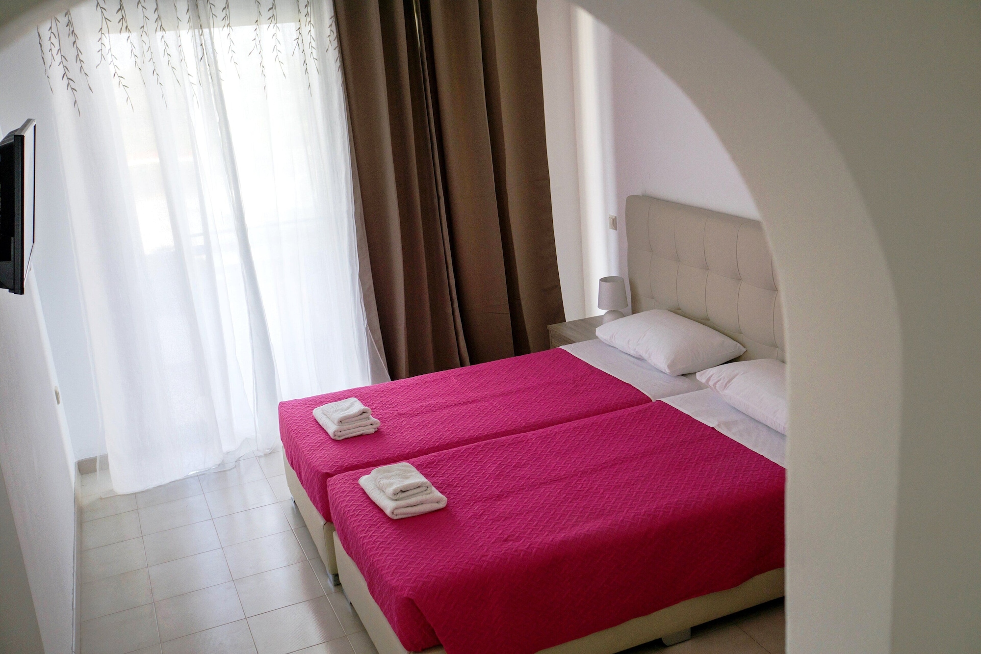 2 BEDROOMS, APARTMENT, BALCONY