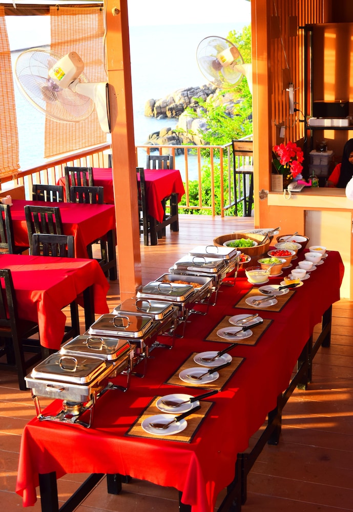 Chareena Hill Beach Resort 55/70