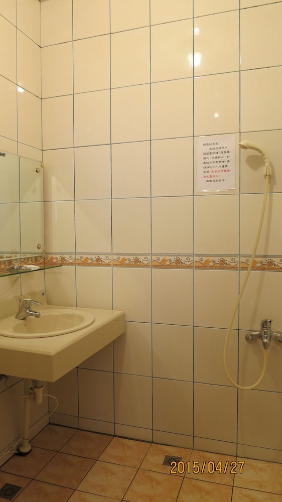 Tan Hui Hotel 38/46