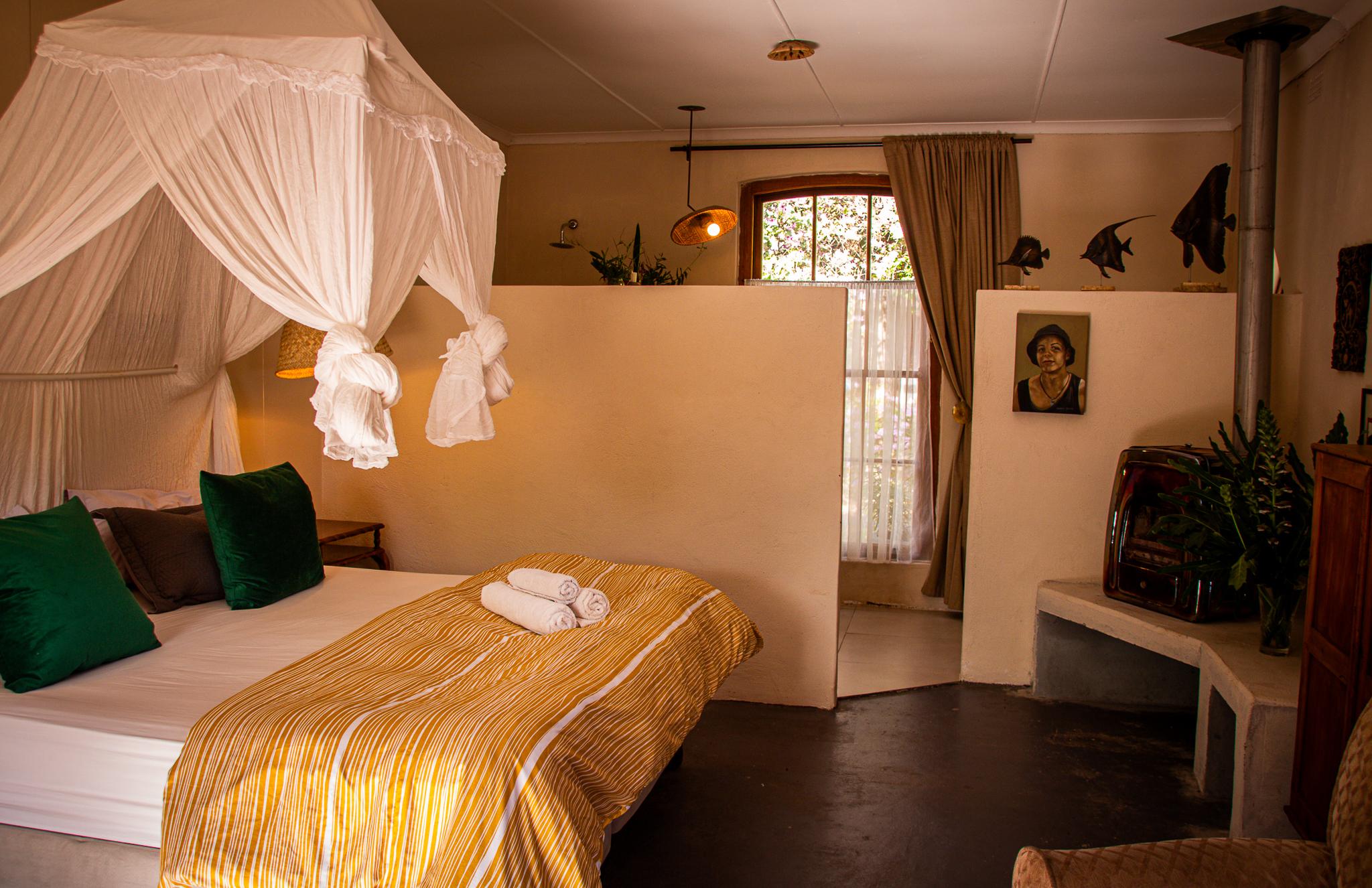 Ebonymoon Guest House & Studio 13/32
