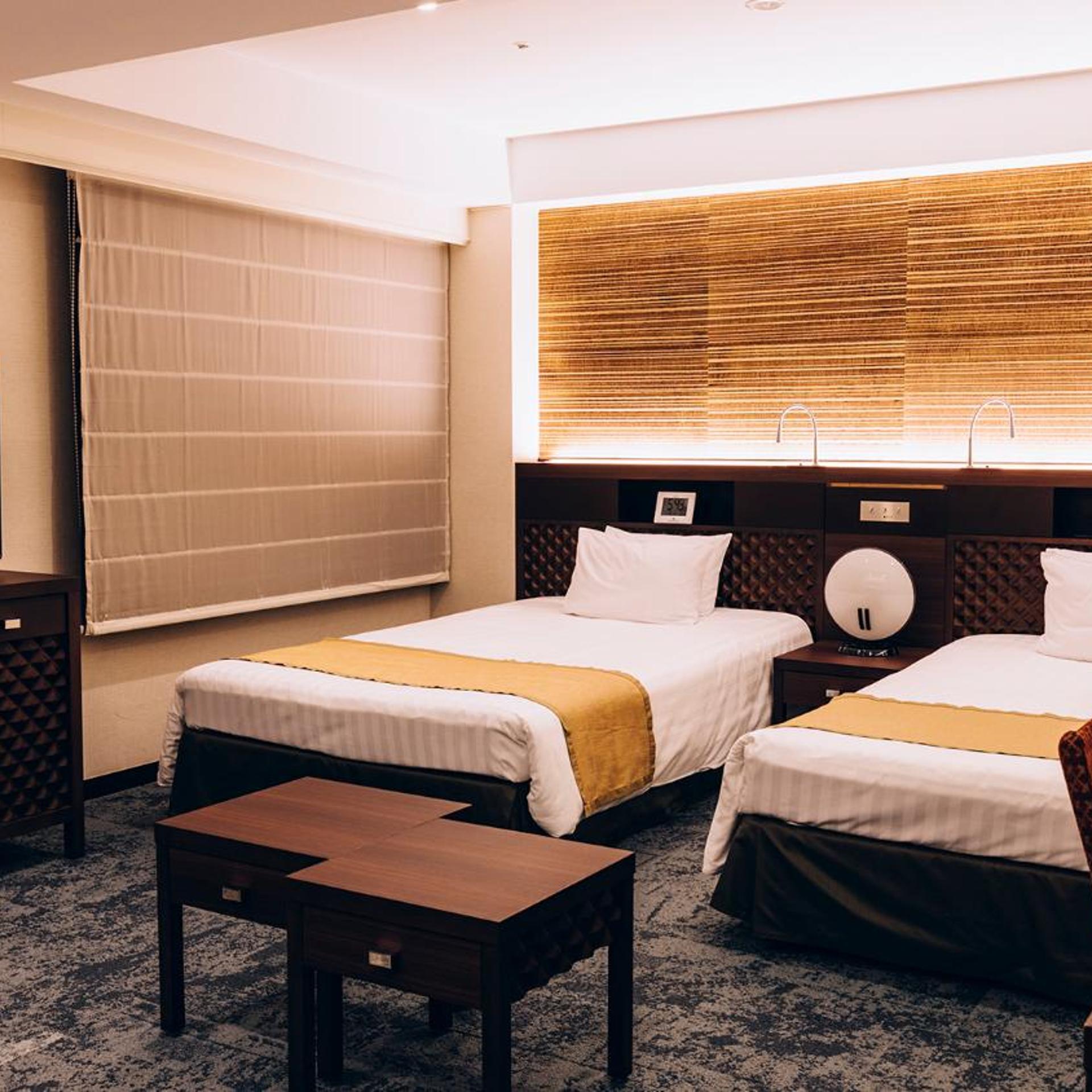 Superior, Twin Beds