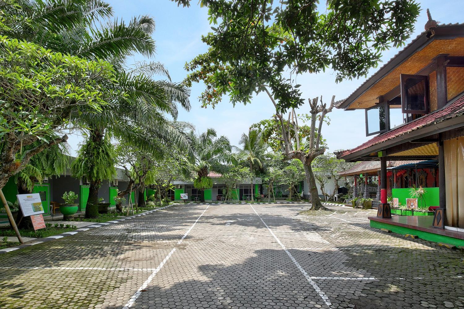 Negara Hotel 23/27