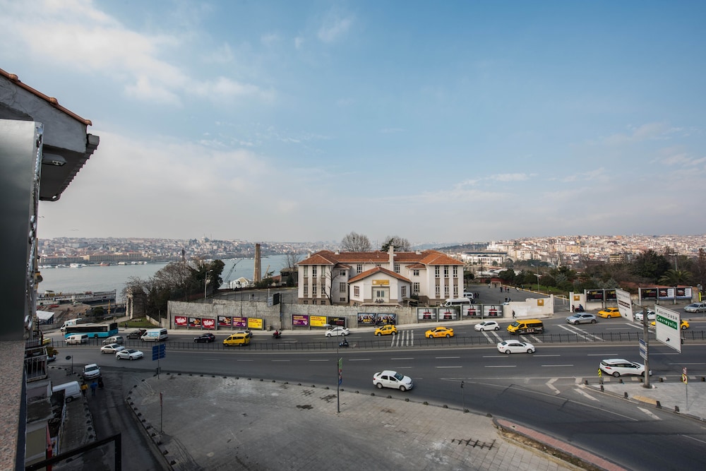 Pera Life Hotel 44/51