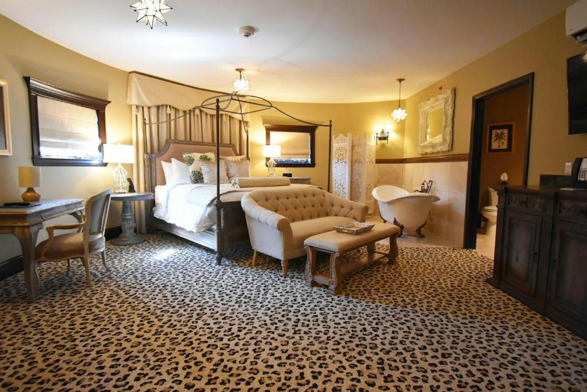 Spa, Premium, Suite, King Bed