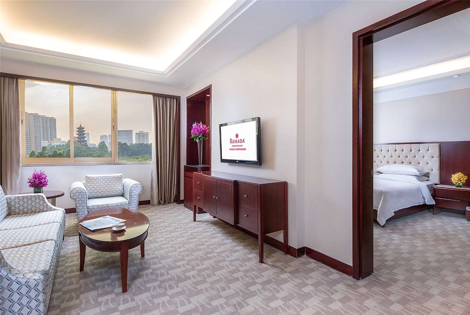 Ramada by Wyndham Shenzhen Baoan 30/34
