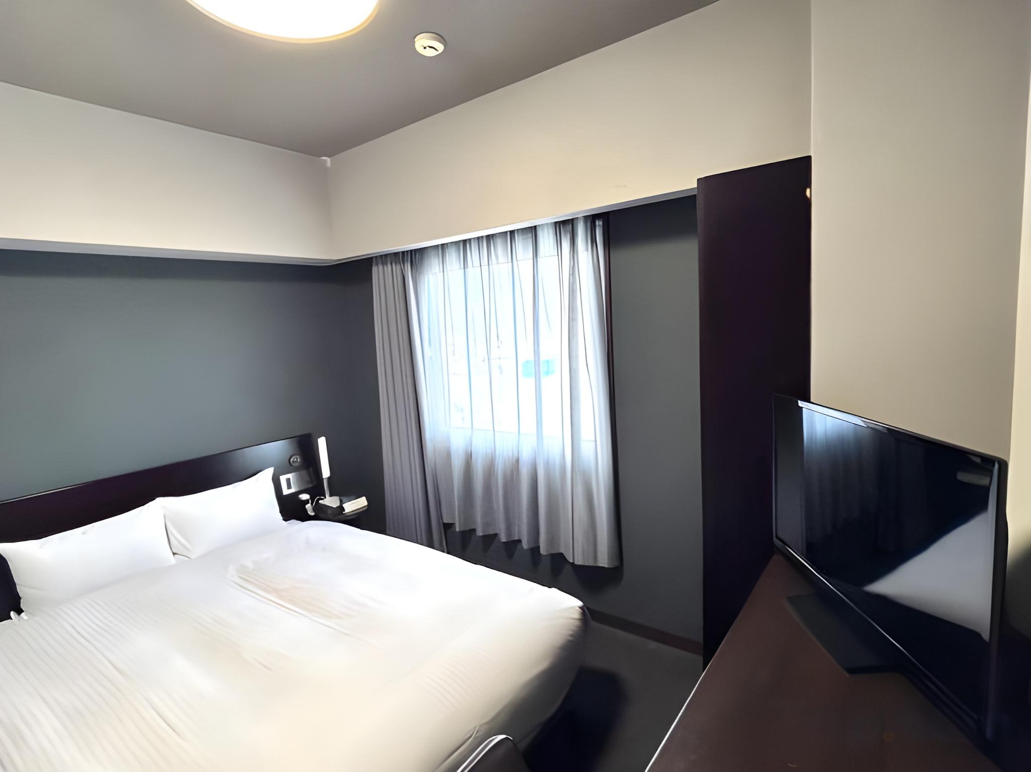 Semi Room, Comfort, Semi Double Bed, Main Building, Smoking