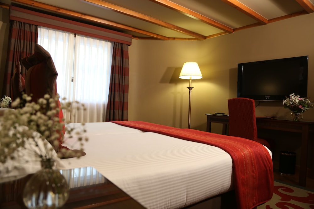 Gran Hotel Los Abetos 31/53