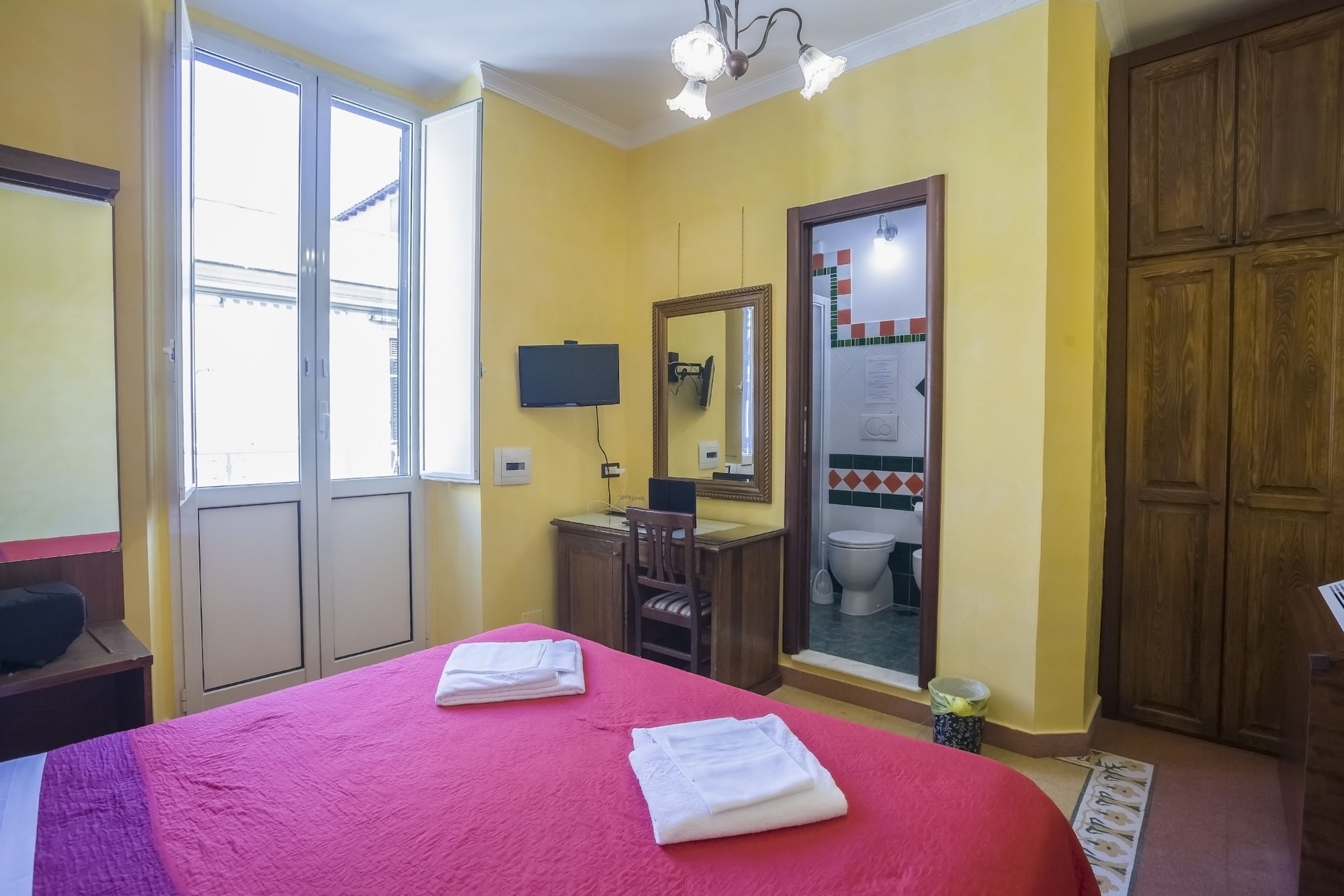 ROOM, DOUBLE BED, COURTYARD VIEW, BALCONY
