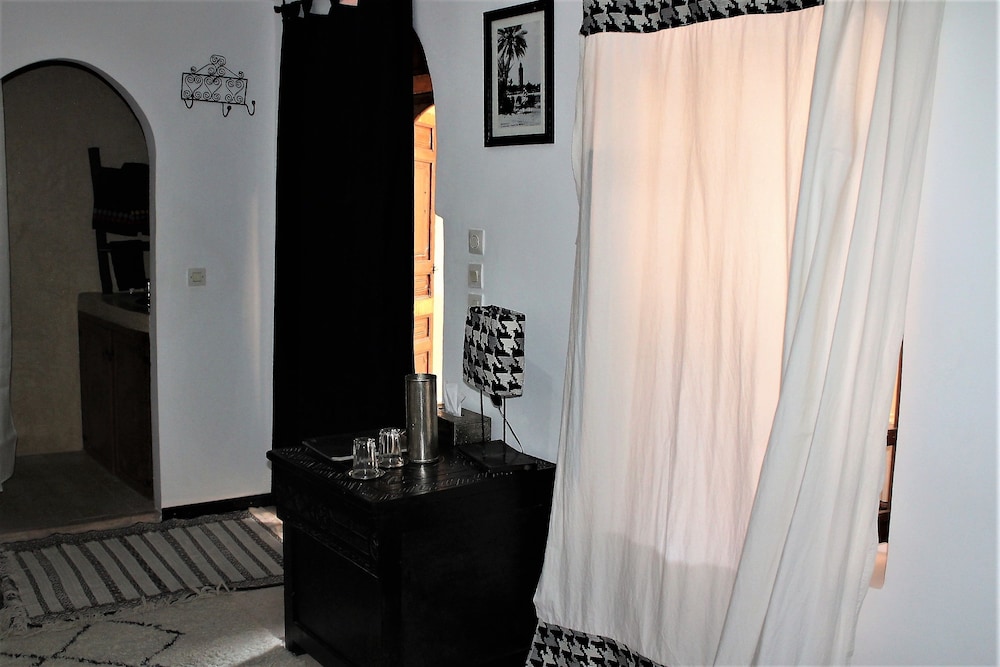 Riad Al Amine 16/30