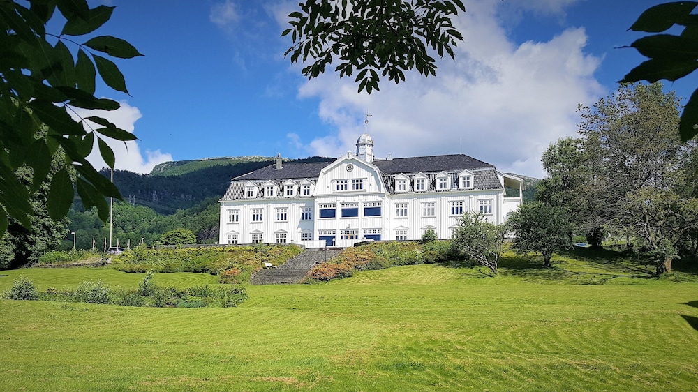 BEST WESTERN SAUDA FJORDHOTELL 40/50