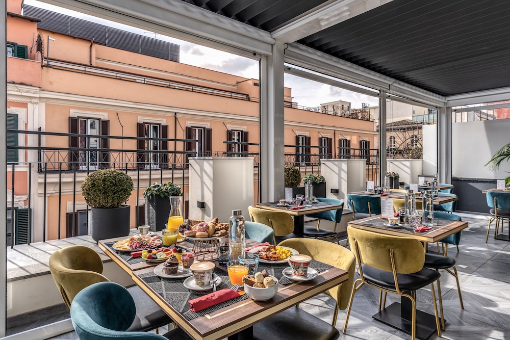 CC Palace Hotel 42/58