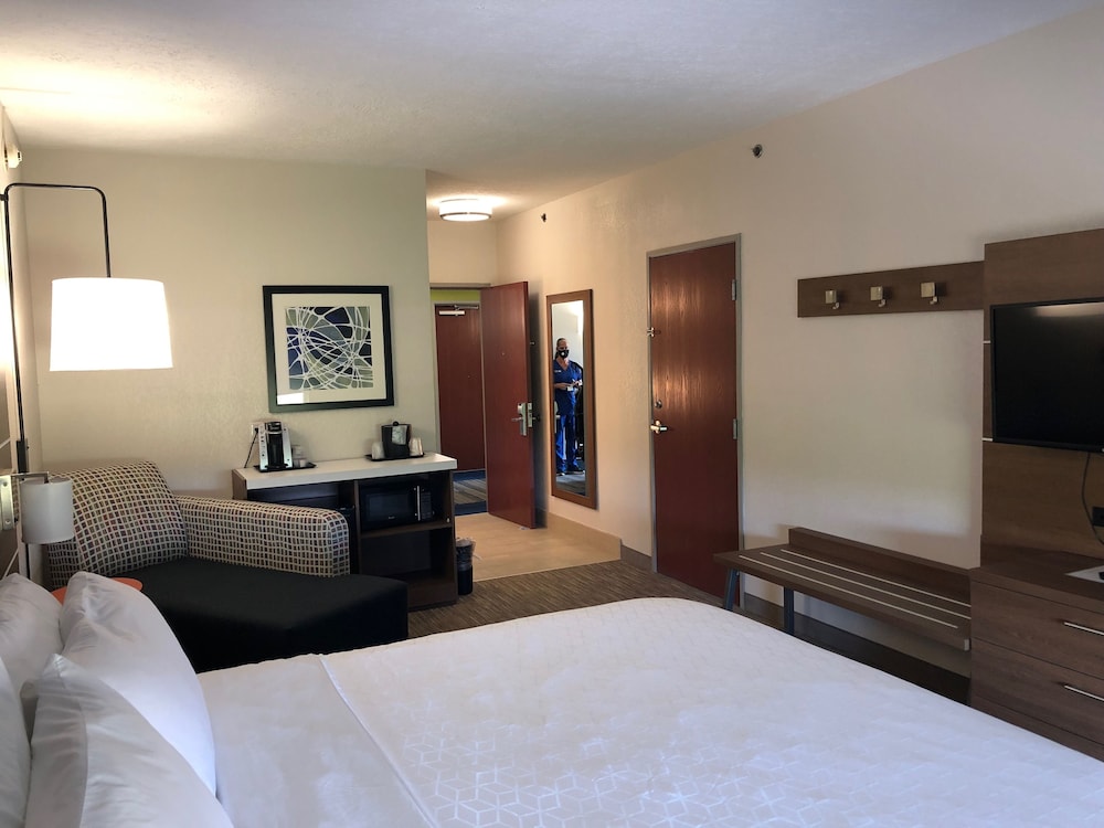 Holiday Inn Express Hotel Suites Franklin 21/61
