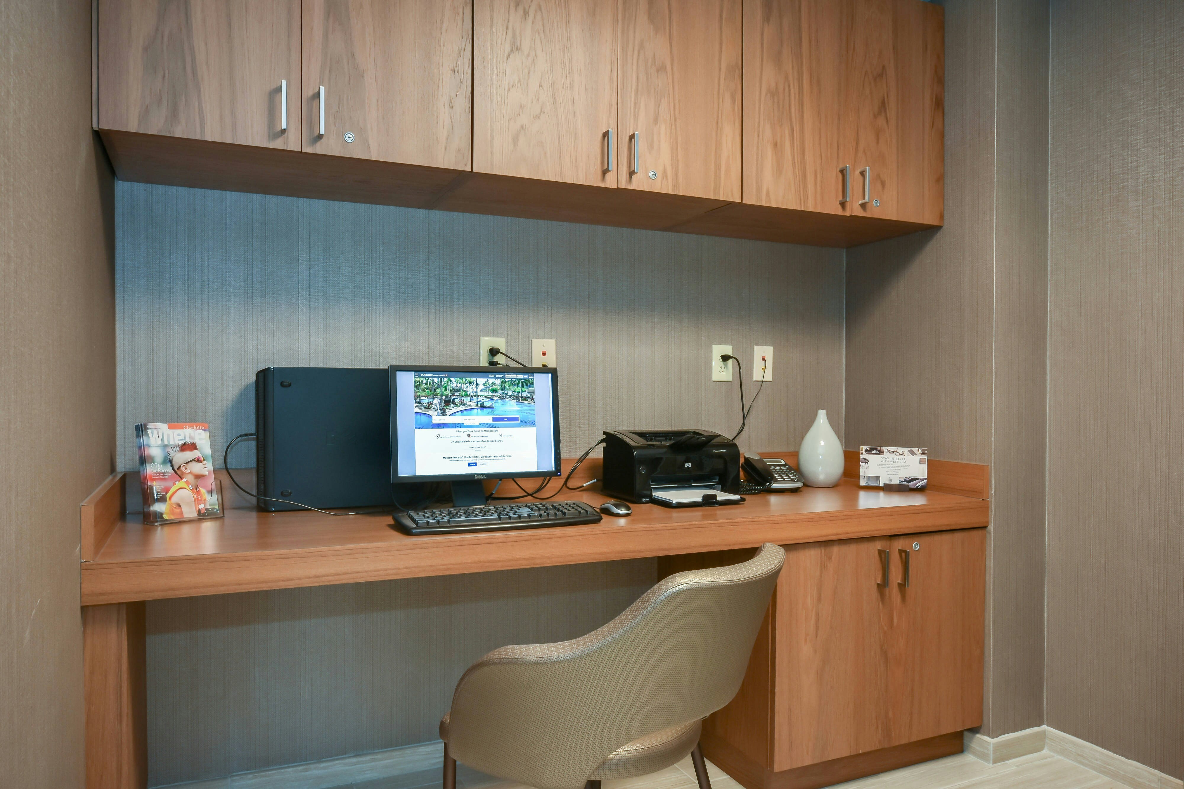 SpringHill Suites by Marriott Charlotte Concord Mills Spdwy 32/36