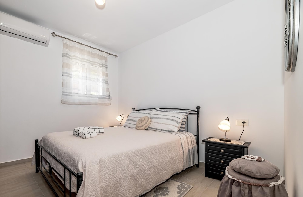 1 BEDROOM, APARTMENT, DOUBLE BED, SOFA, TERRACE