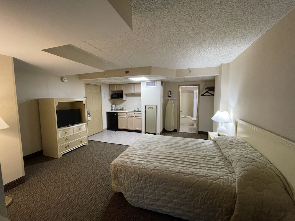 Americana Hotel Oceanfront 25/68