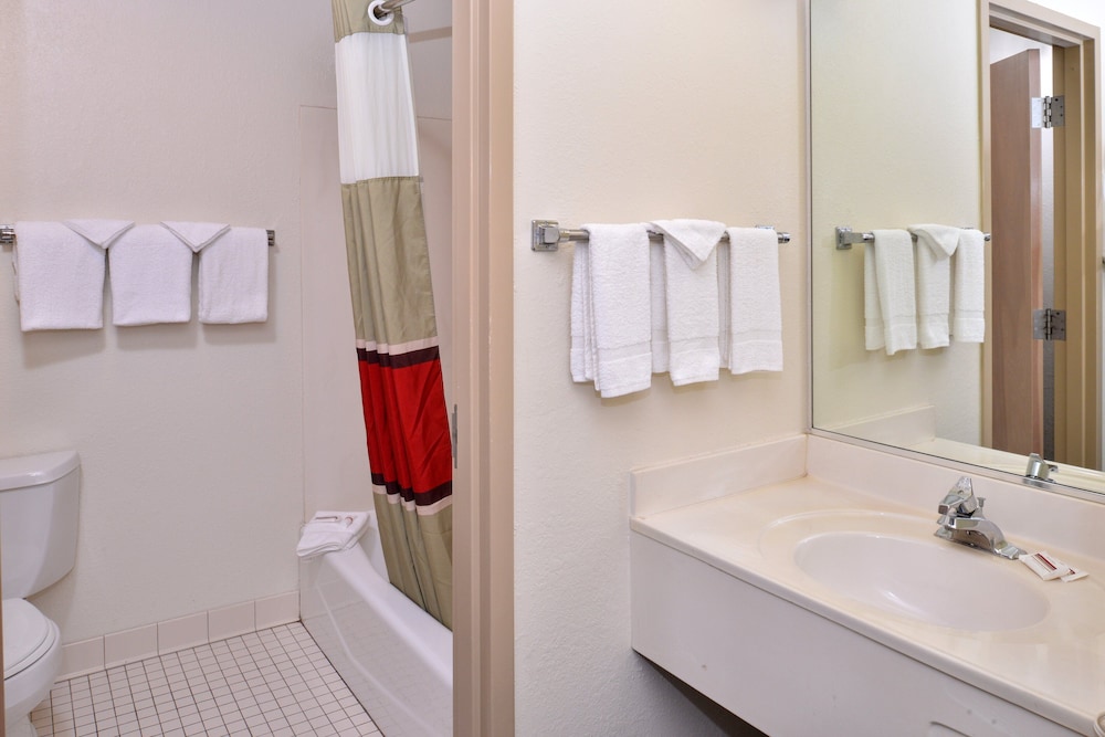 Red Roof Inn Sandusky - Milan 20/43