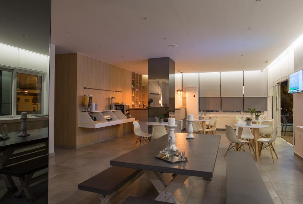 Theofilos Hotel 30/49