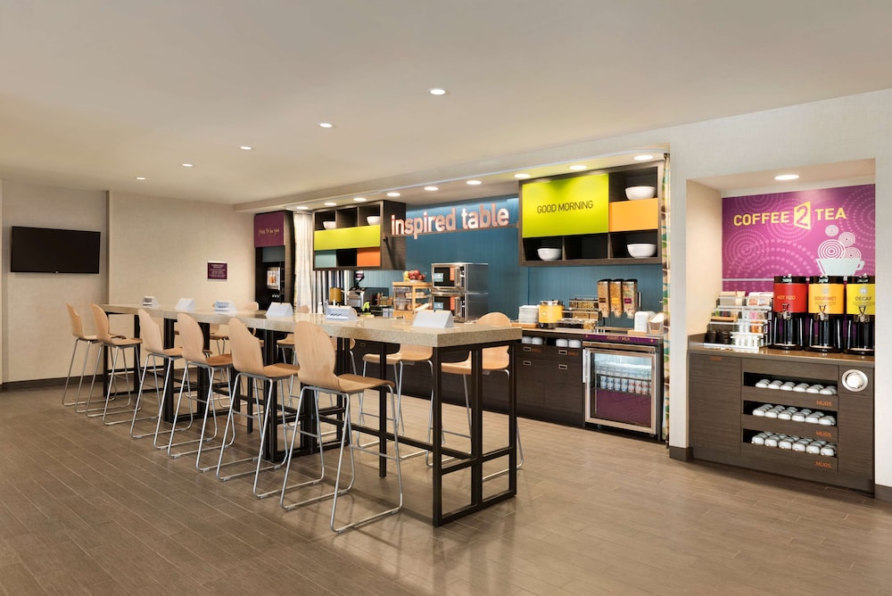 Home2 Suites By Hilton Milwaukee Brookfield 36/47