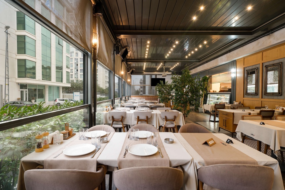 Park Inn By Radisson Istanbul Atasehir 65/85