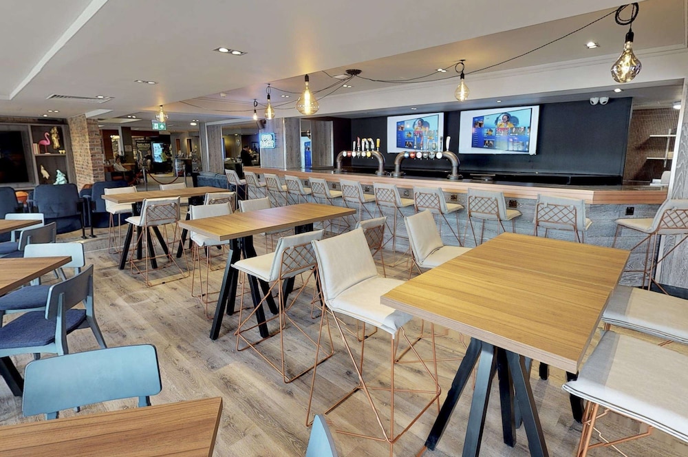 Village Hotel Hull 45/61